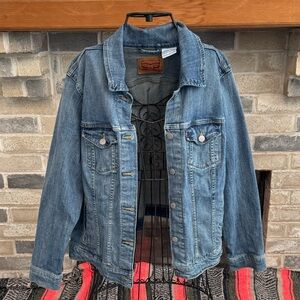 Levi's Blue Denim Jacket with Classic Label
